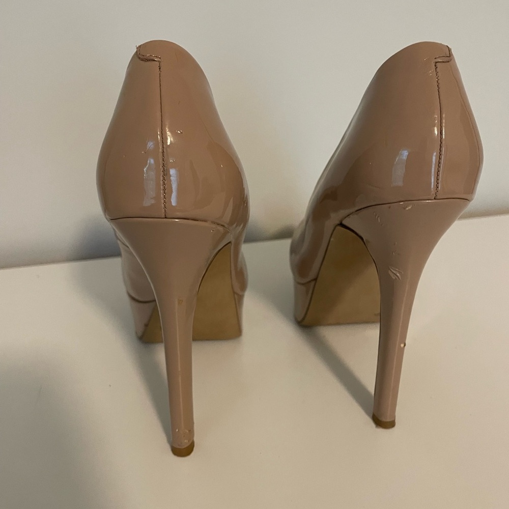 Tan platform pump